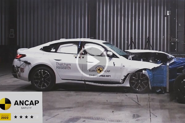 Краш-тест BMW i4